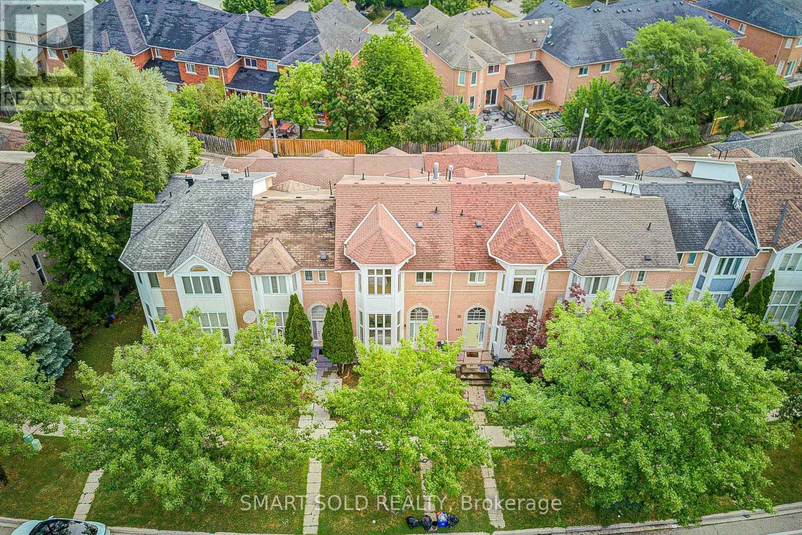 195 Shirley Drive, Richmond Hill, Ontario  L4S 1T3 - Photo 4 - N13615348