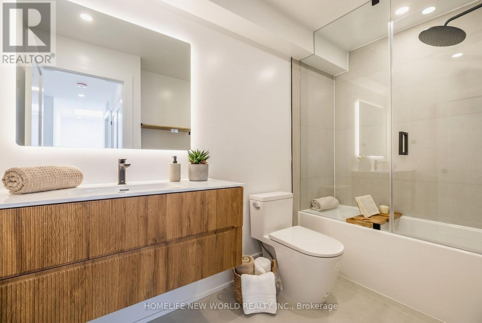 Laneway - 679 Gladstone Avenue, Toronto, Ontario  M6H 3J5 - Photo 10 - W13615372
