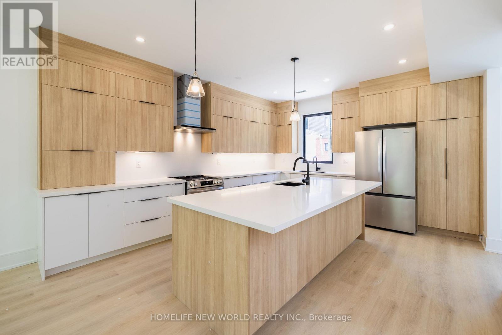 Laneway - 679 Gladstone Avenue, Toronto, Ontario  M6H 3J5 - Photo 2 - W13615372