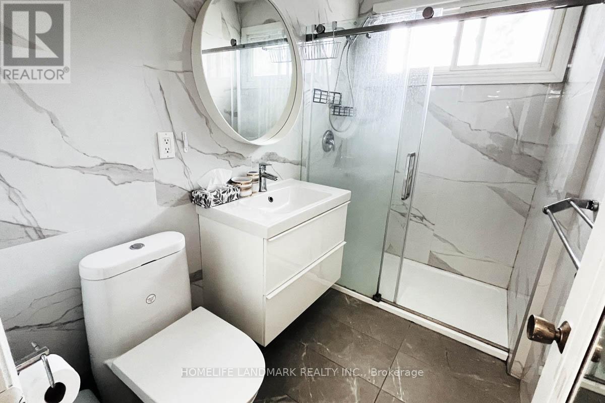 Main - 16 Lochinvar Crescent, Toronto, Ontario  M3A 3K1 - Photo 21 - C13615406