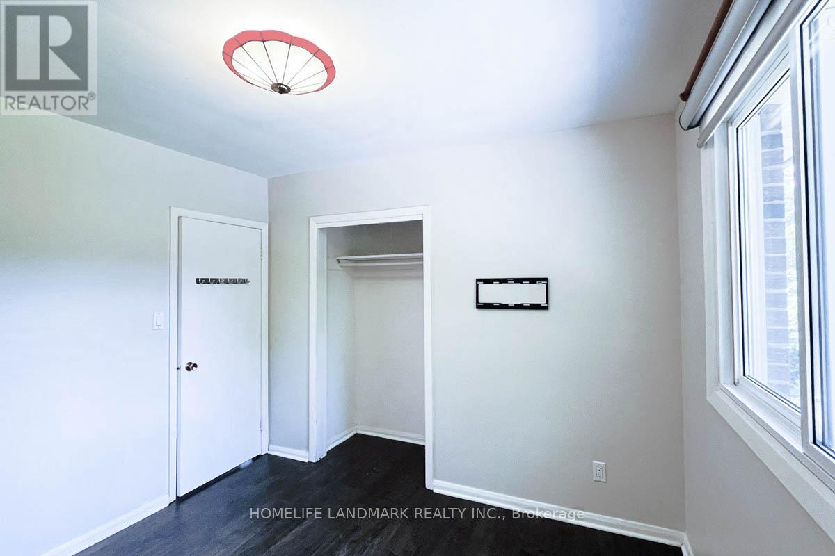 Main - 16 Lochinvar Crescent, Toronto, Ontario  M3A 3K1 - Photo 24 - C13615406