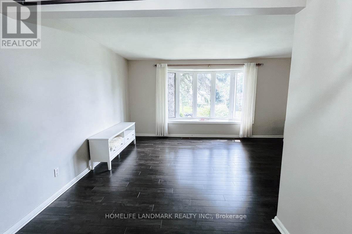 Main - 16 Lochinvar Crescent, Toronto, Ontario  M3A 3K1 - Photo 8 - C13615406