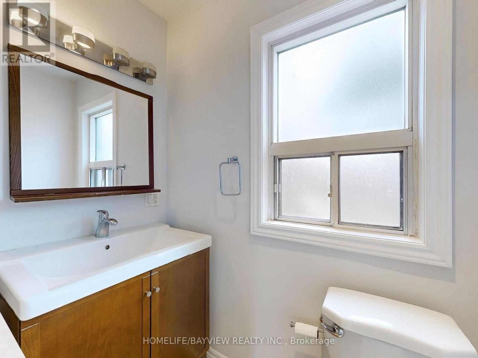 60 Bevdale Road, Toronto, Ontario  M2R 1L7 - Photo 14 - C13615412