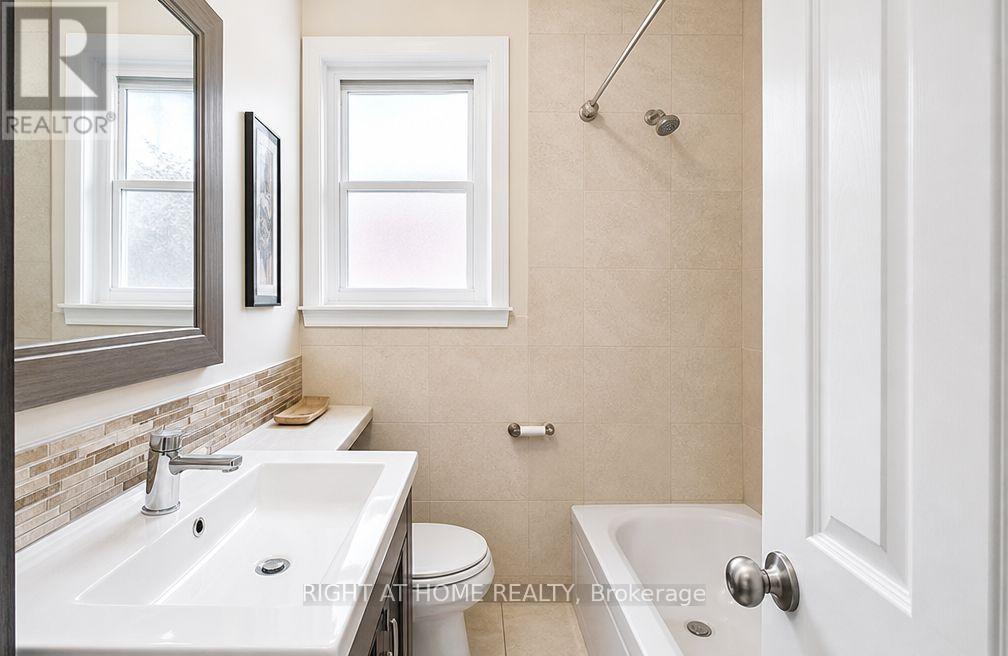 1788 Keele Street, Toronto, Ontario  M6M 3X1 - Photo 8 - W13615408