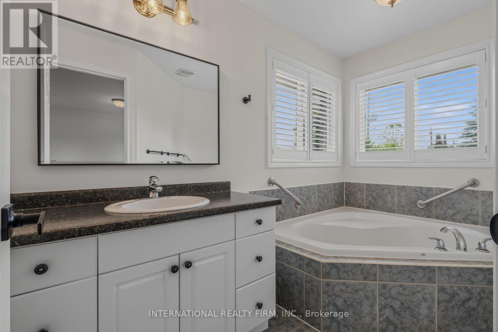 18 Sea Breeze Drive, Norfolk, Ontario  N0A 1N7 - Photo 21 - X13615390