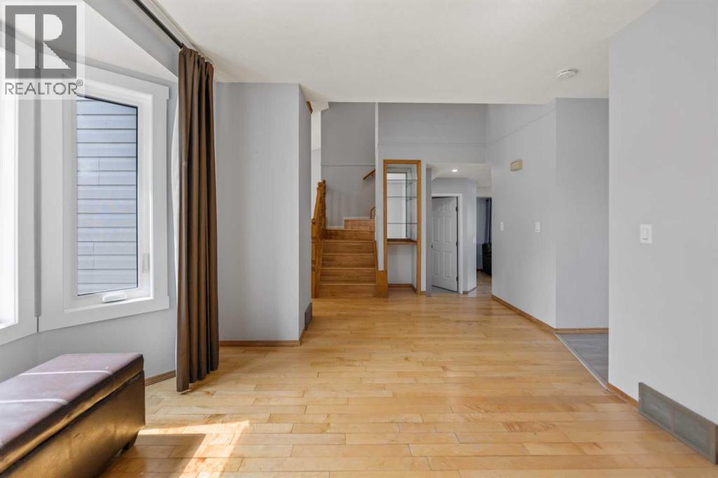 226 Sandstone Drive NW, Calgary, Alberta  T3K 3B9 - Photo 13 - A2331972