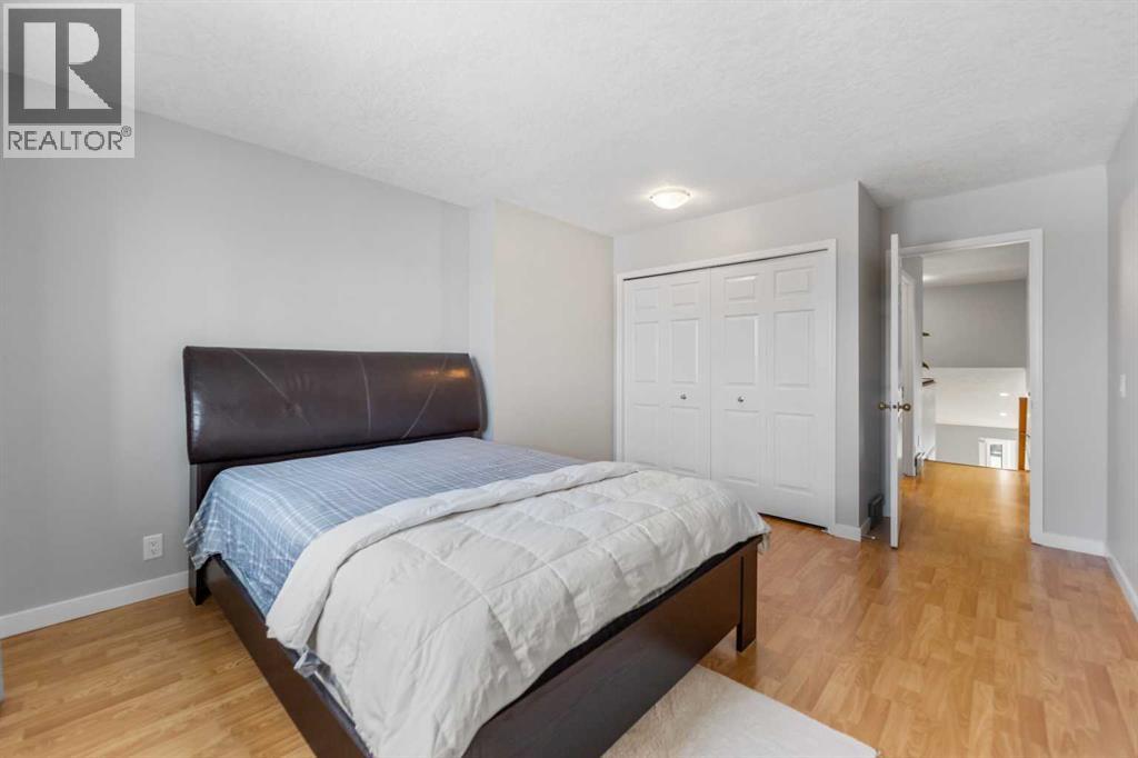 226 Sandstone Drive NW, Calgary, Alberta  T3K 3B9 - Photo 23 - A2331972