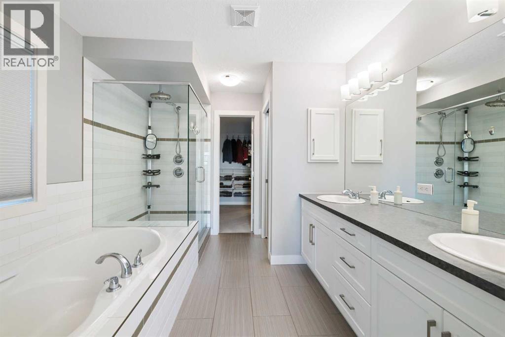 94 Masters Mews SE, Calgary, Alberta  T3M 2B4 - Photo 19 - A2330449