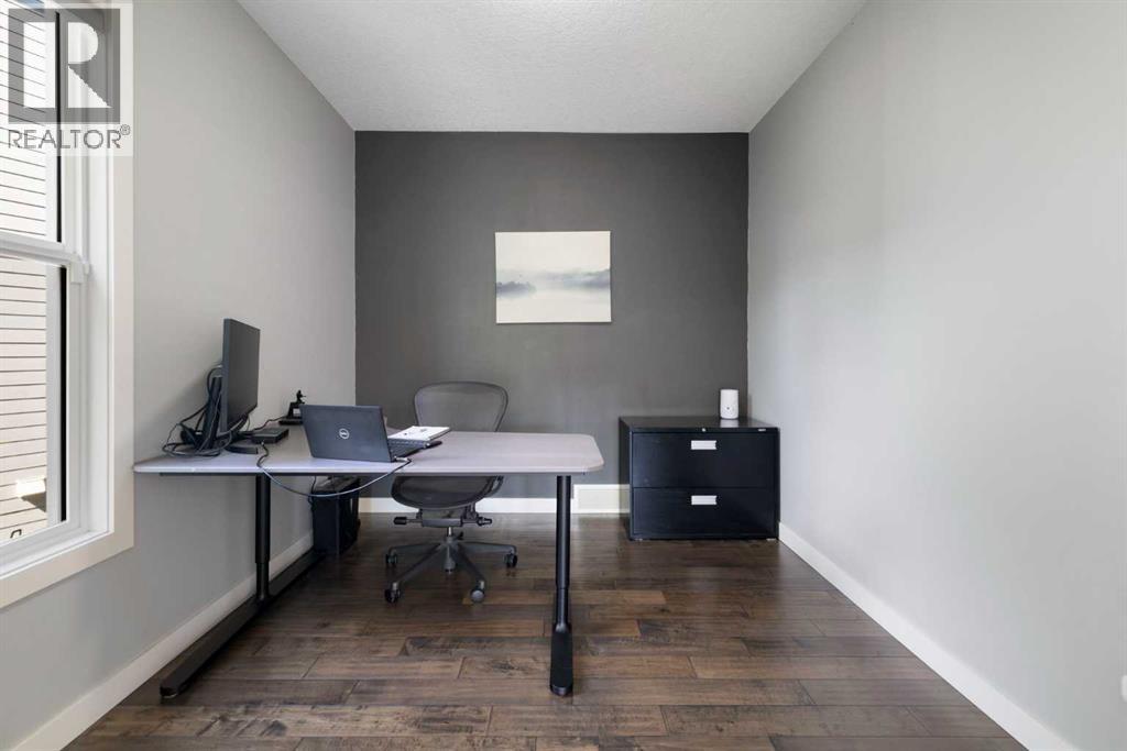 94 Masters Mews SE, Calgary, Alberta  T3M 2B4 - Photo 12 - A2330449