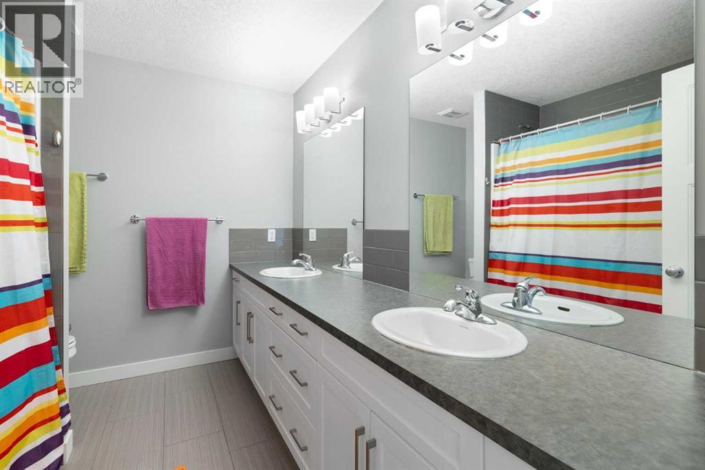 94 Masters Mews SE, Calgary, Alberta  T3M 2B4 - Photo 26 - A2330449