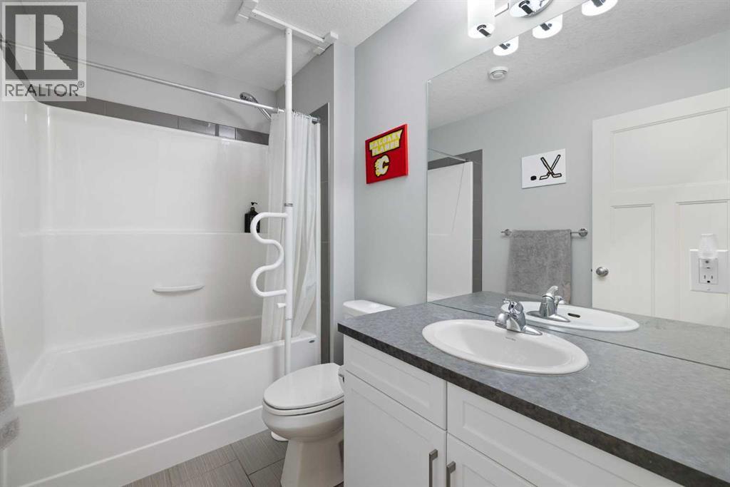 94 Masters Mews SE, Calgary, Alberta  T3M 2B4 - Photo 37 - A2330449