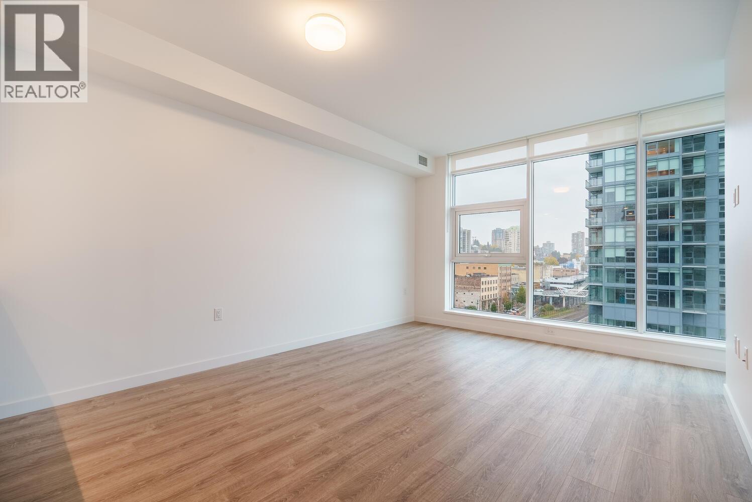 605 680 Quayside Drive, New Westminster, British Columbia  V3M 0P2 - Photo 2 - R3149524