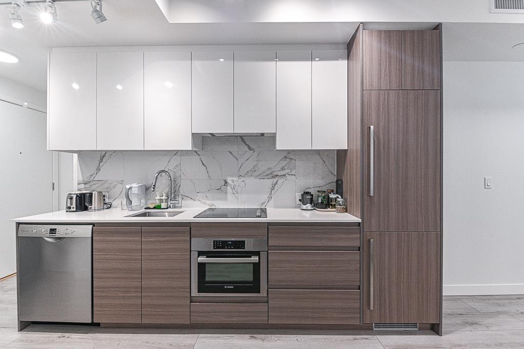 1714 10626 City Parkway, Surrey, British Columbia  V3T 0S3 - Photo 3 - R3150749