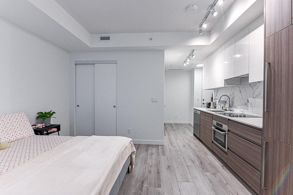 1714 10626 City Parkway, Surrey, British Columbia  V3T 0S3 - Photo 5 - R3150749