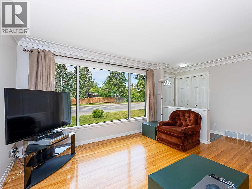 6312 Elbow Drive SW, Calgary, Alberta  T2V 1J5 - Photo 9 - A2331739