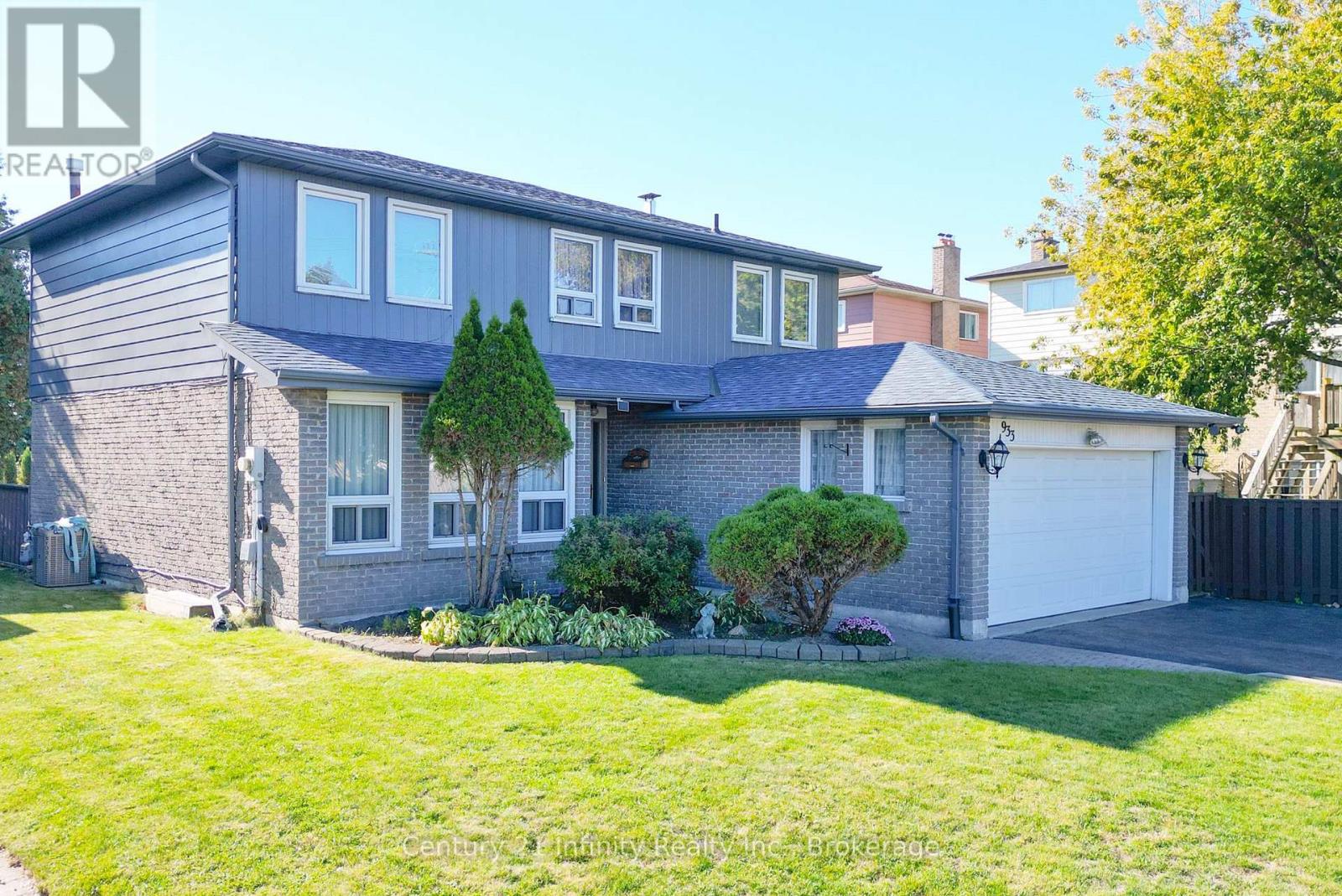 933 Oklahoma Drive, Pickering, Ontario  L1W 3G1 - Photo 1 - E13615486