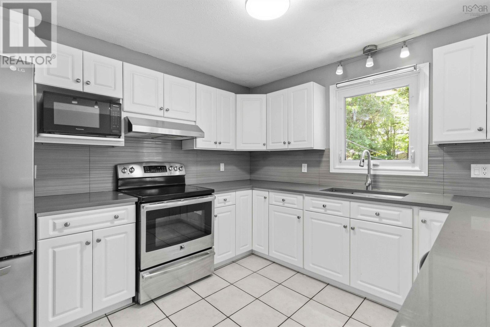 28 Hallmark Crescent, Cole Harbour, Nova Scotia  B2V 1Z9 - Photo 15 - 202618674