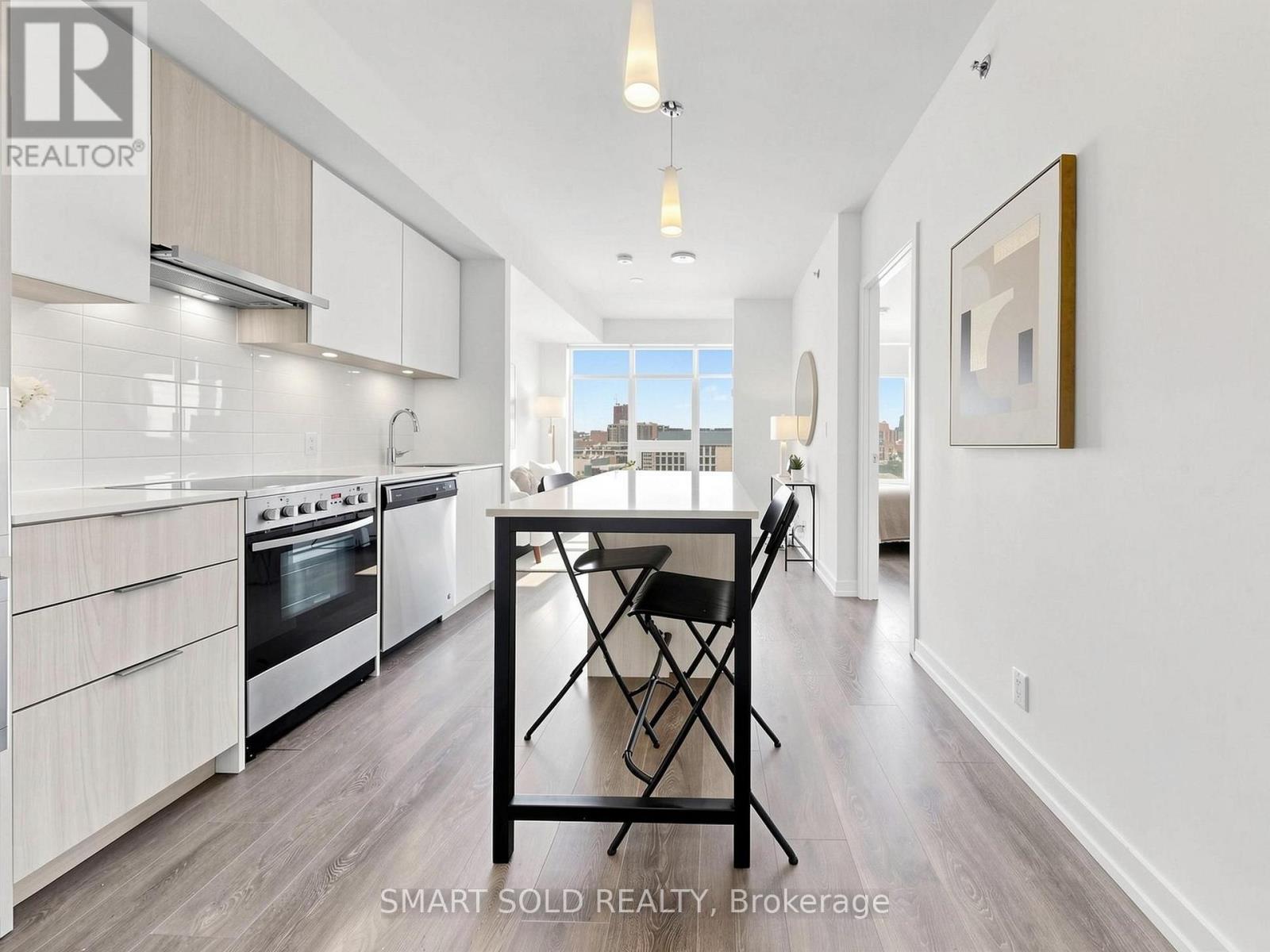 1405 - 203 College Street, Toronto, Ontario  M5T 0C8 - Photo 8 - C13615440
