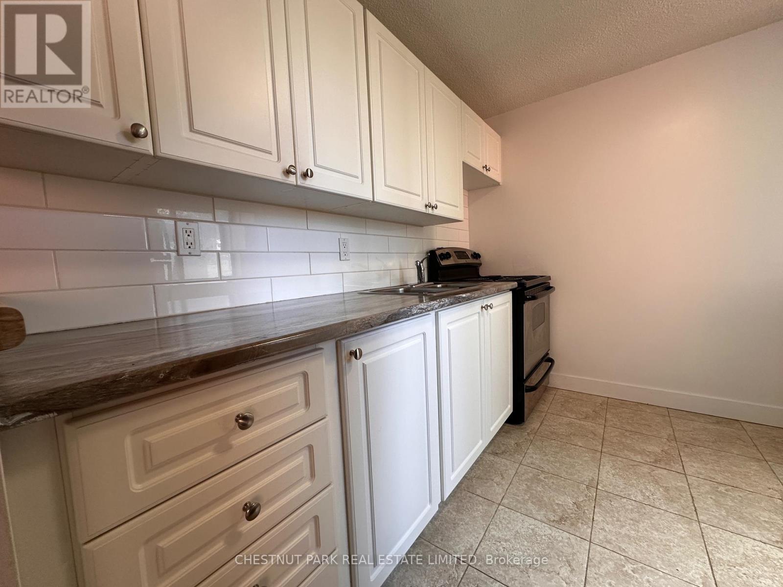 812 - 20 Saint Patrick Street, Toronto, Ontario  M5T 2Y4 - Photo 8 - C13615464