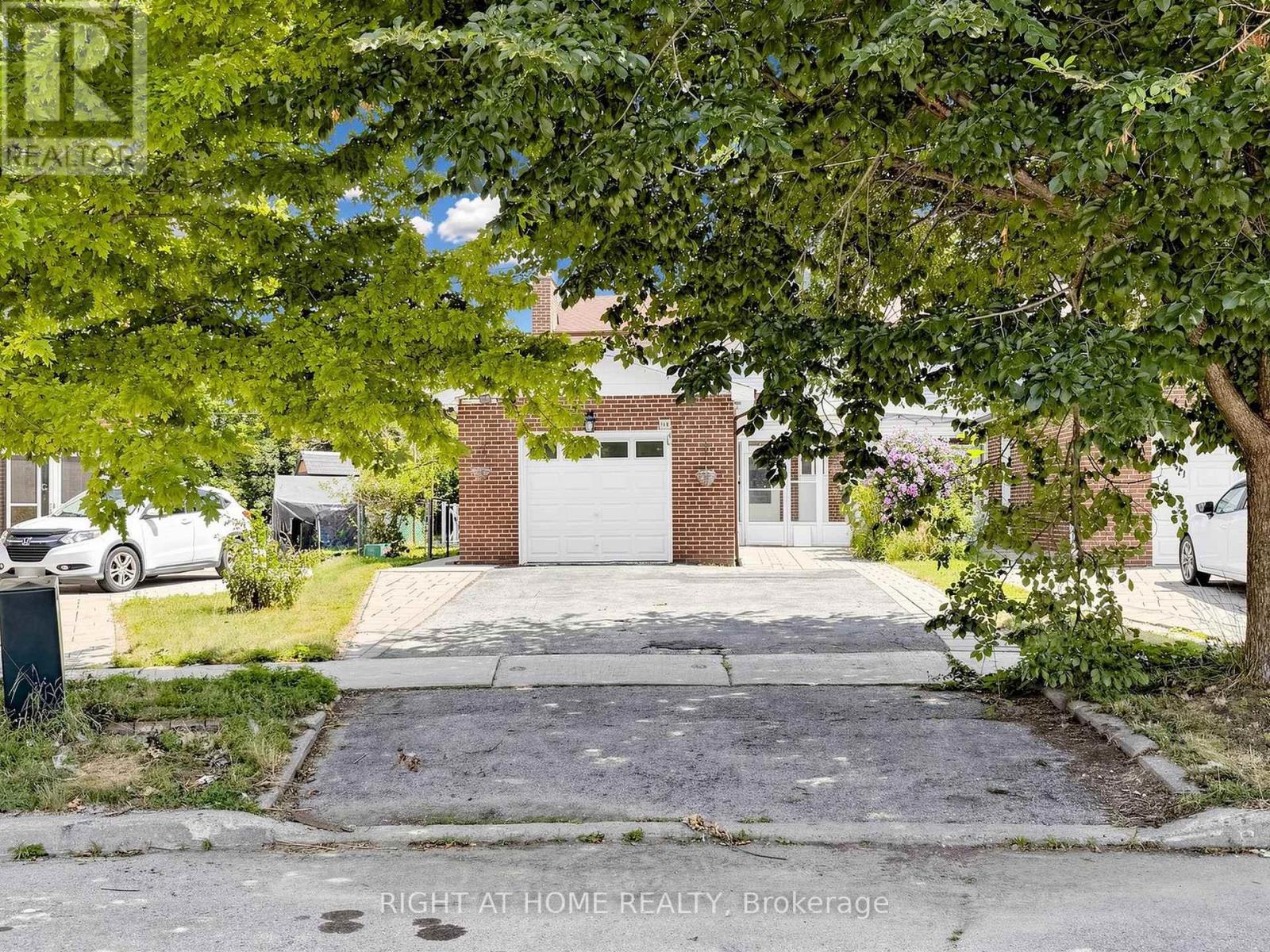 148 SEXTON CRESCENT, Toronto, Ontario