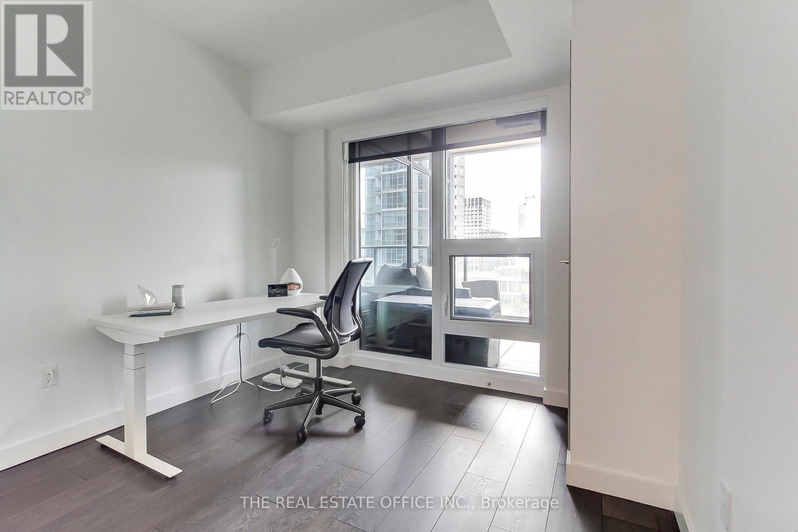 611 - 1 Concord Cityplace Way, Toronto, Ontario  M5V 0X3 - Photo 11 - C13615480