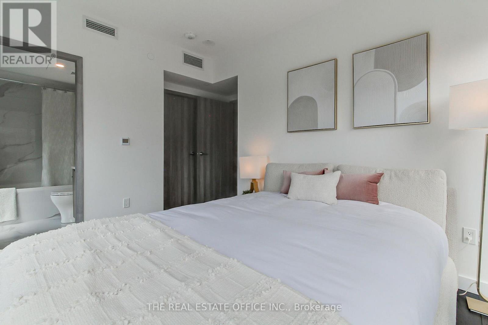611 - 1 Concord Cityplace Way, Toronto, Ontario  M5V 0X3 - Photo 14 - C13615480