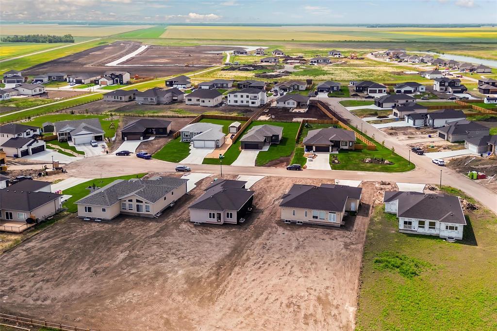 15 Hester Park Cove, Grande Pointe, Manitoba  R5A 0E4 - Photo 48 - 202618900