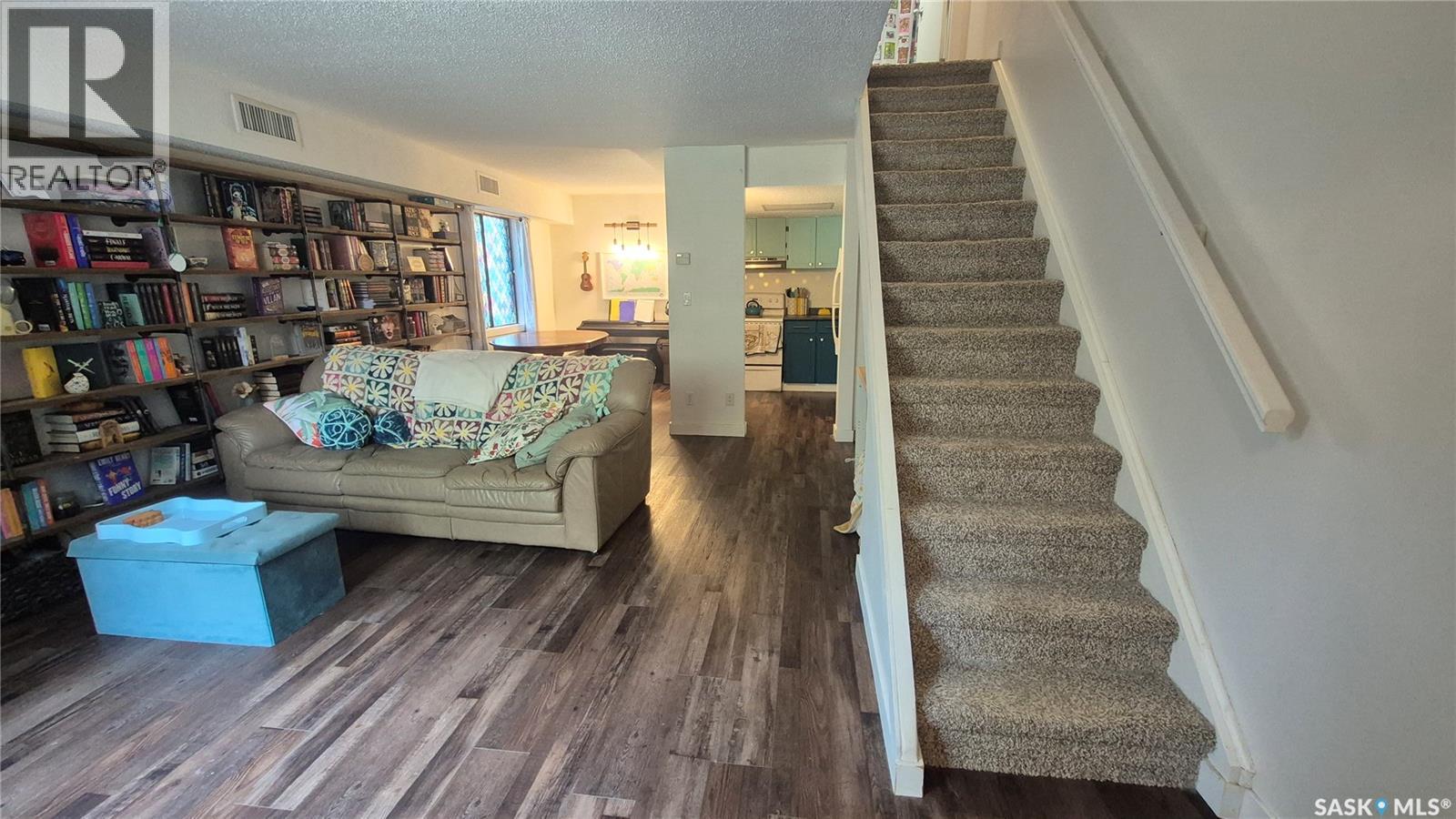 66 Gore Place, Regina, Saskatchewan  S4T 7S4 - Photo 9 - SK043836