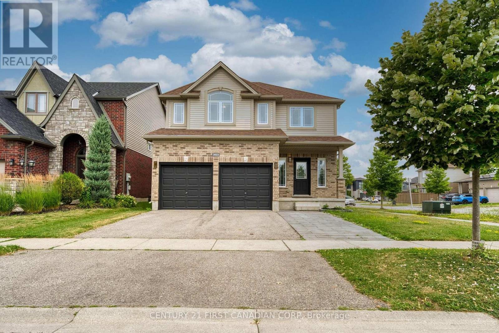 2023 JUBILEE DRIVE, London North, Ontario