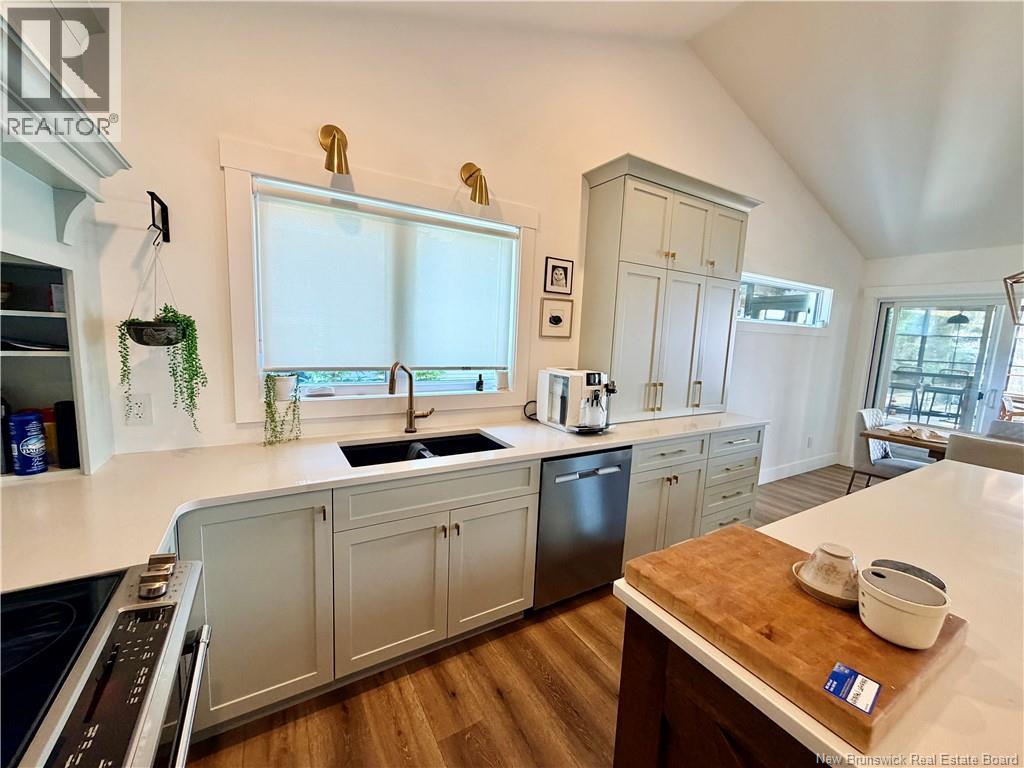 1635 Queen Elizabeth Drive, Bathurst, New Brunswick  E2A 2V7 - Photo 16 - NB144857