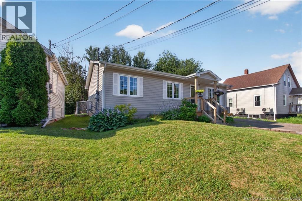 188 Gould, Dieppe, New Brunswick  E1A 1T9 - Photo 4 - NB143662