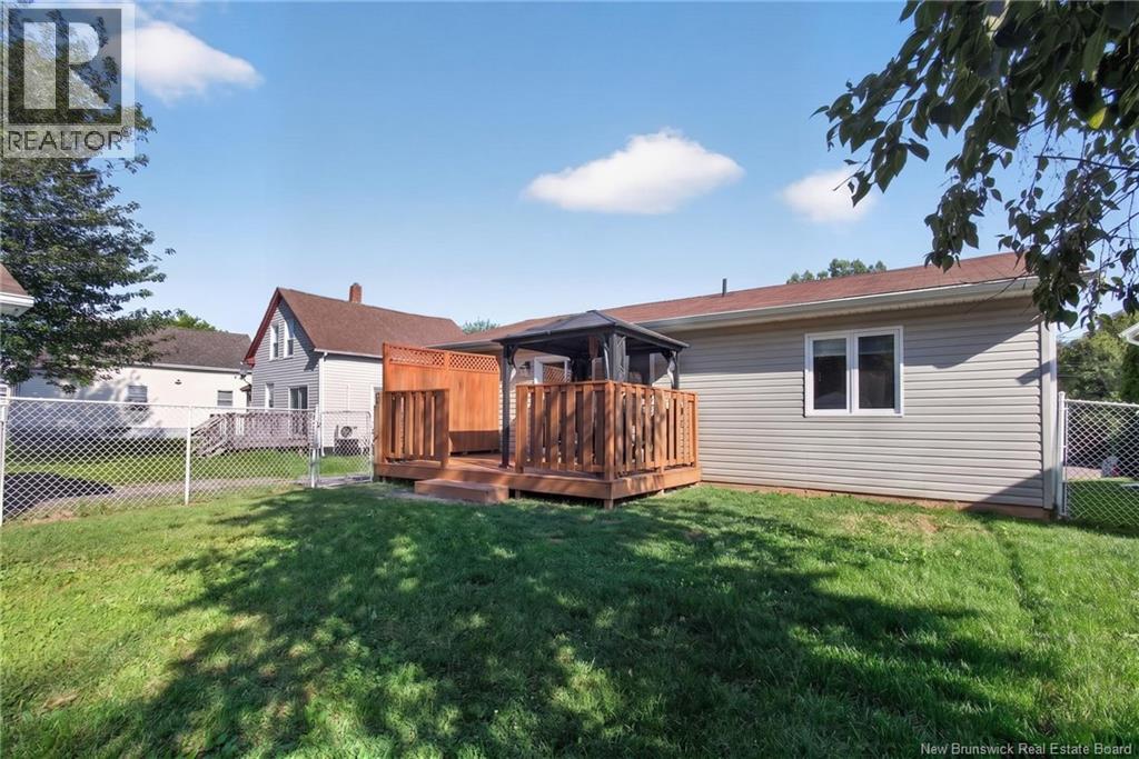 188 Gould, Dieppe, New Brunswick  E1A 1T9 - Photo 5 - NB143662