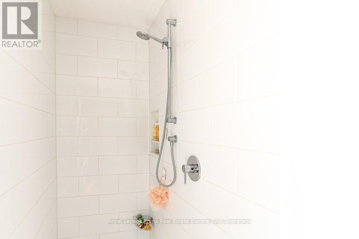 551 Weller Street, Peterborough, Ontario  K9H 2N9 - Photo 36 - X13615634