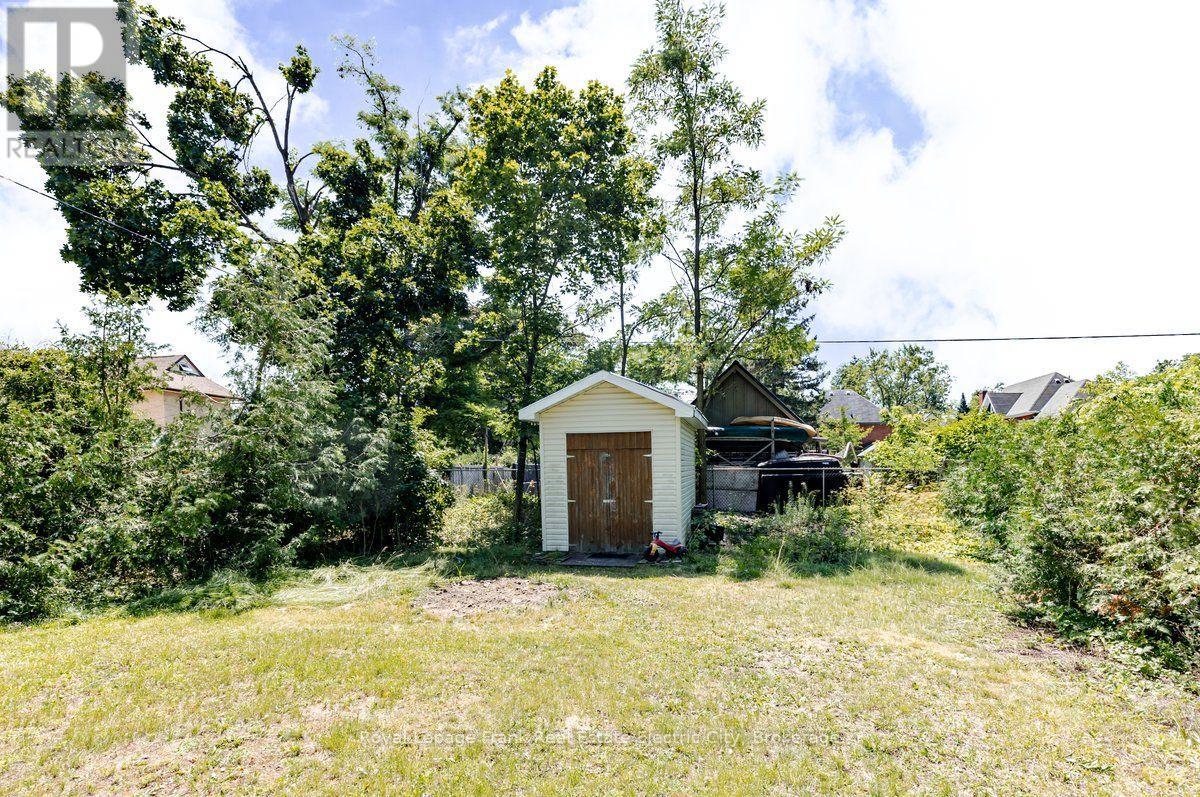 551 Weller Street, Peterborough, Ontario  K9H 2N9 - Photo 45 - X13615634