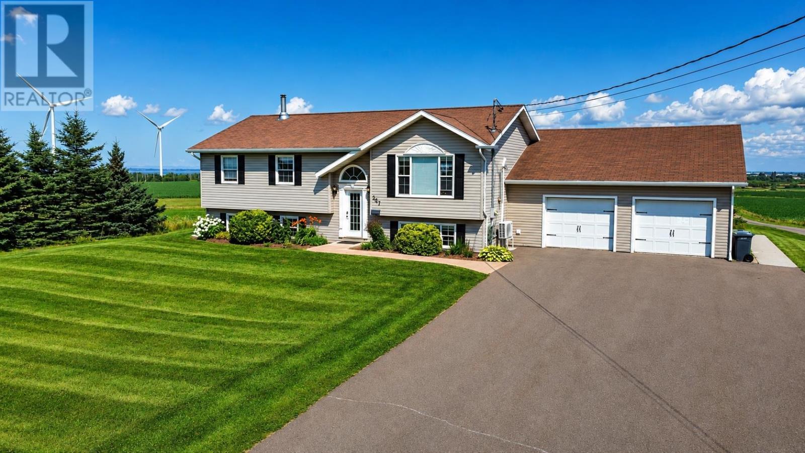 207 North Drive, Summerside, Prince Edward Island C1N 4E9 - Photo 2 - 202618940