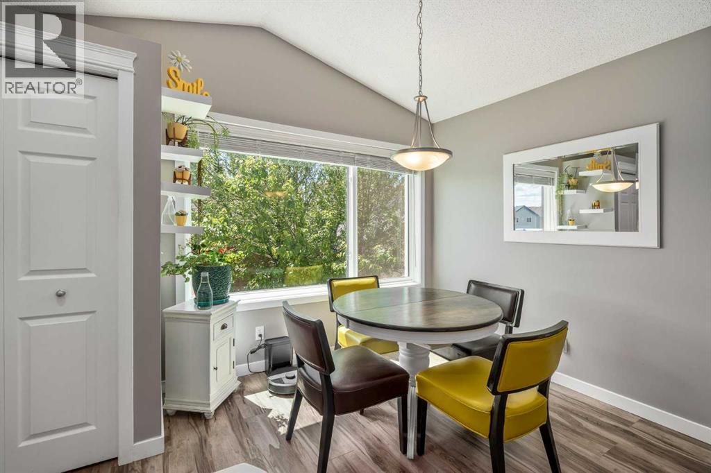 2367 Sagewood Gate SW, Airdrie, Alberta  T4B 3M7 - Photo 9 - A2319436
