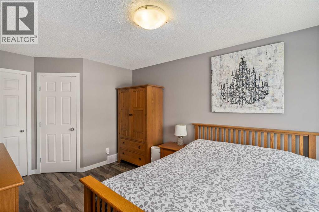 2367 Sagewood Gate SW, Airdrie, Alberta  T4B 3M7 - Photo 18 - A2319436