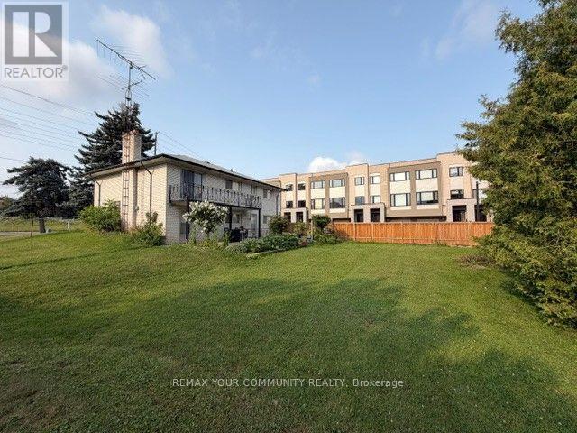 225 16th Avenue, Richmond Hill, Ontario  L4C 7A6 - Photo 3 - N13587544