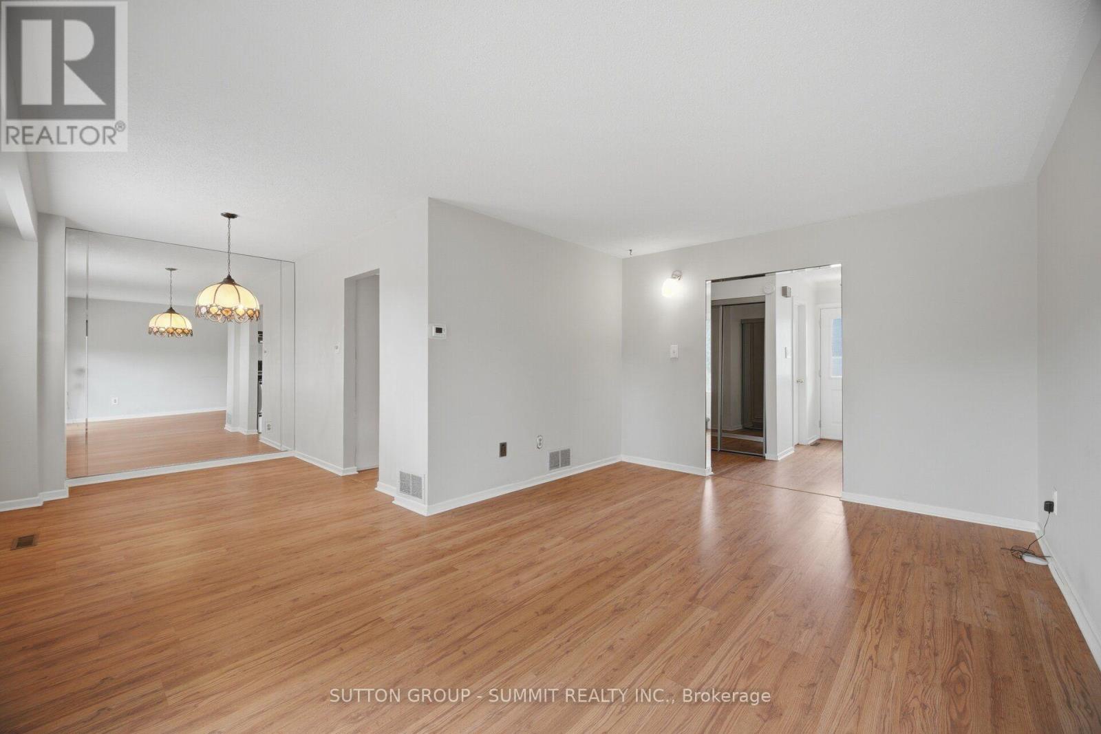 667 Green Meadow Crescent, Mississauga, Ontario  L5A 2V3 - Photo 9 - W13599036