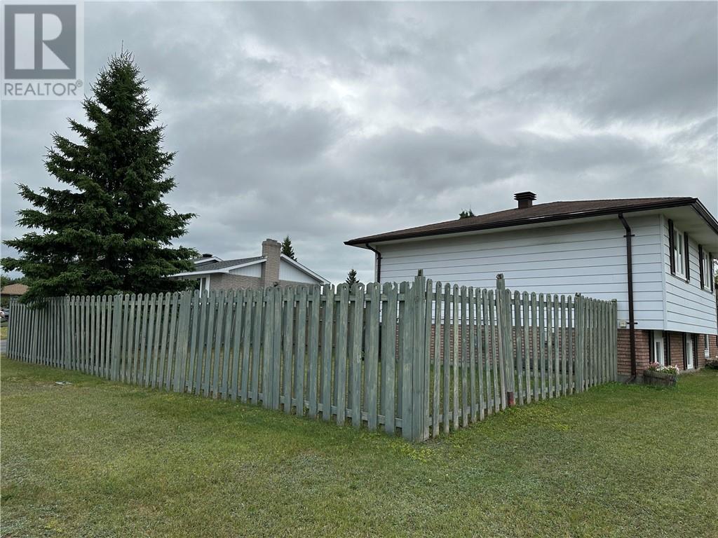 2 Aspen Court, Capreol, Ontario  P0M 1H0 - Photo 13 - 2129519