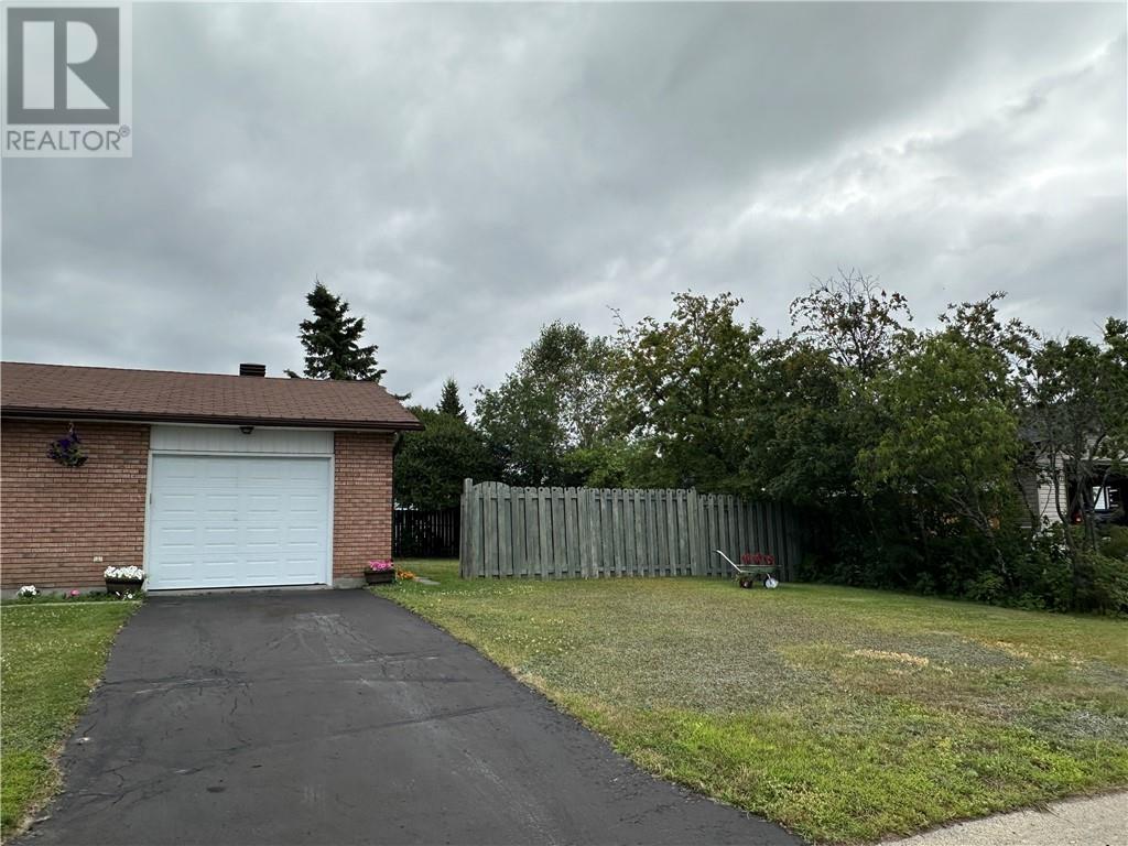2 Aspen Court, Capreol, Ontario  P0M 1H0 - Photo 4 - 2129519