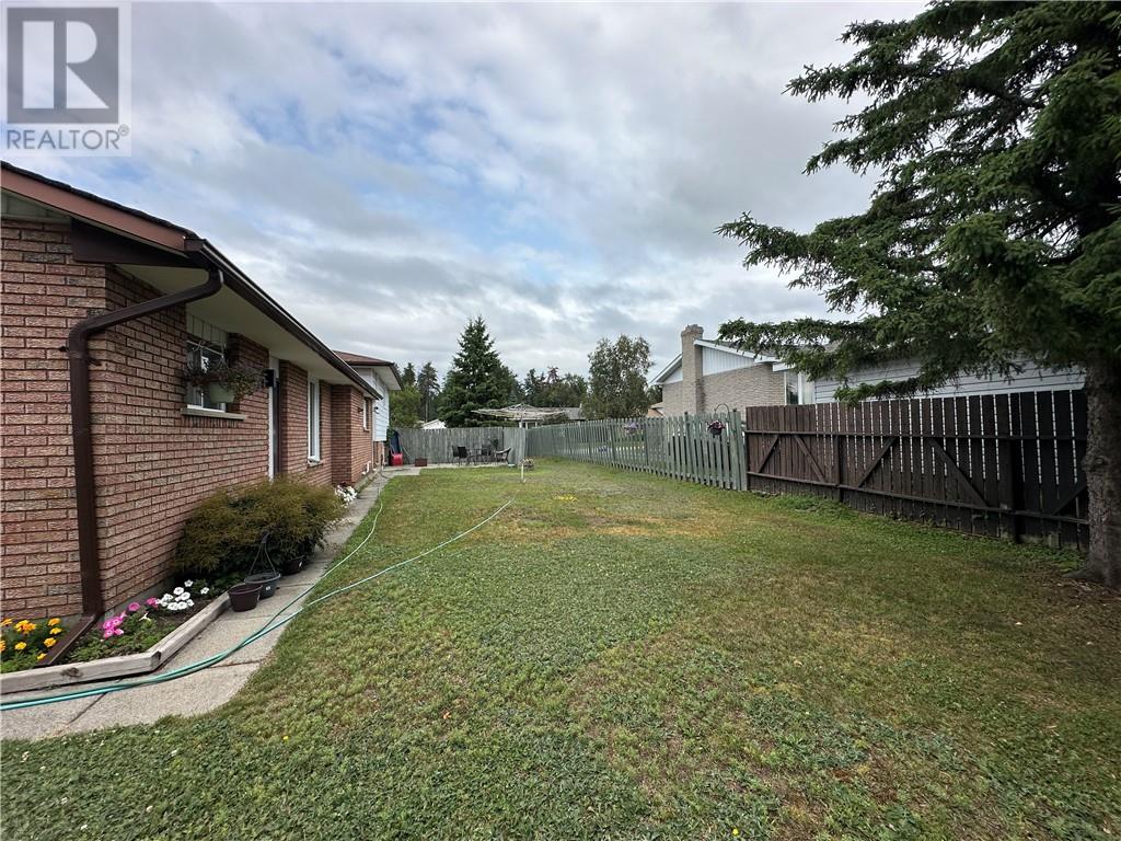 2 Aspen Court, Capreol, Ontario  P0M 1H0 - Photo 7 - 2129519