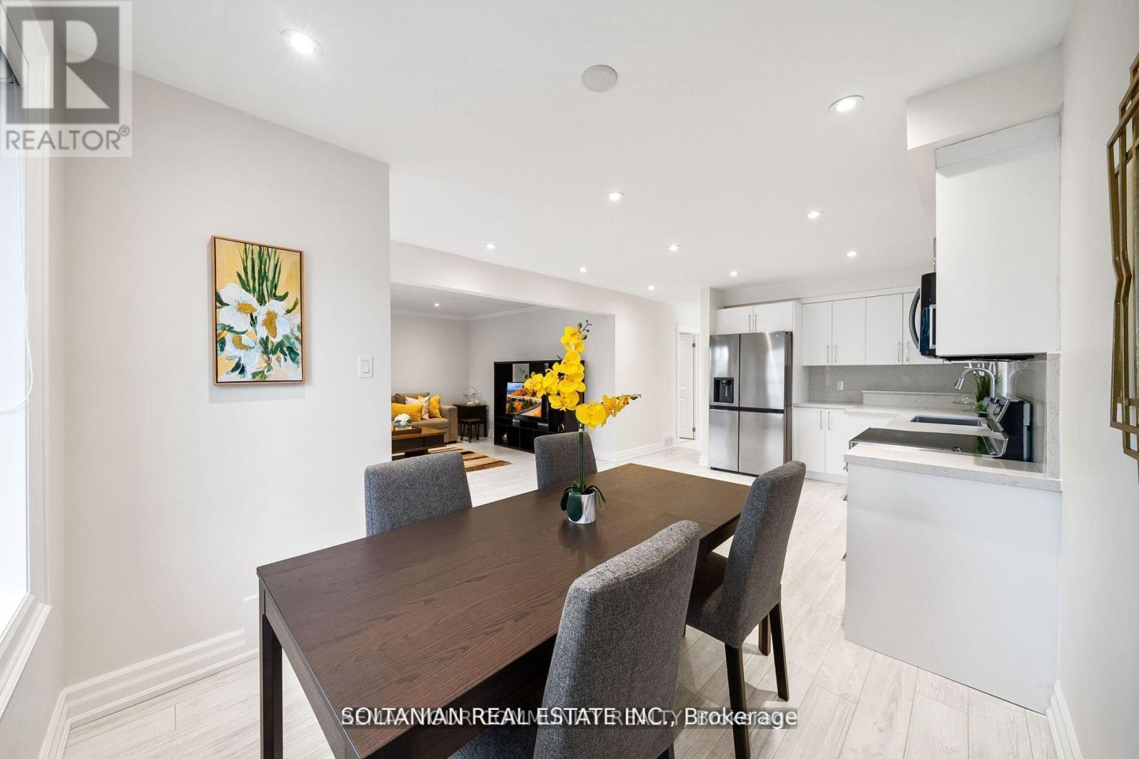 Main Floor - 71 Centre Avenue, Toronto, Ontario  M2M 2L4 - Photo 11 - C13615728