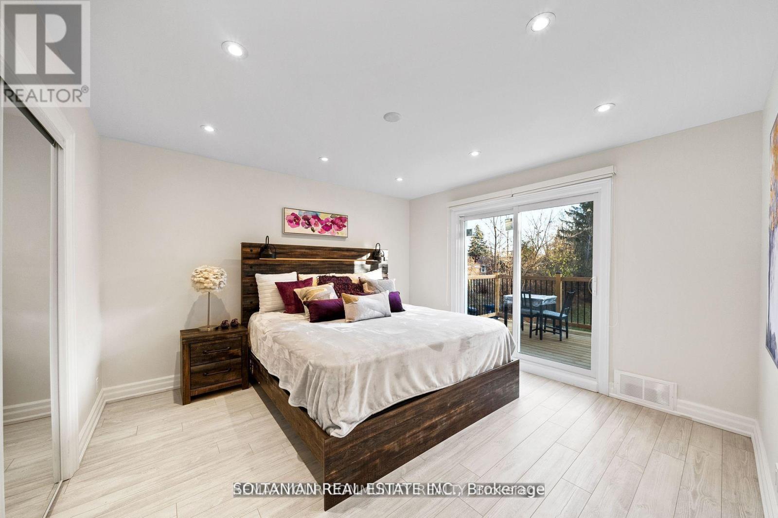 Main Floor - 71 Centre Avenue, Toronto, Ontario  M2M 2L4 - Photo 12 - C13615728