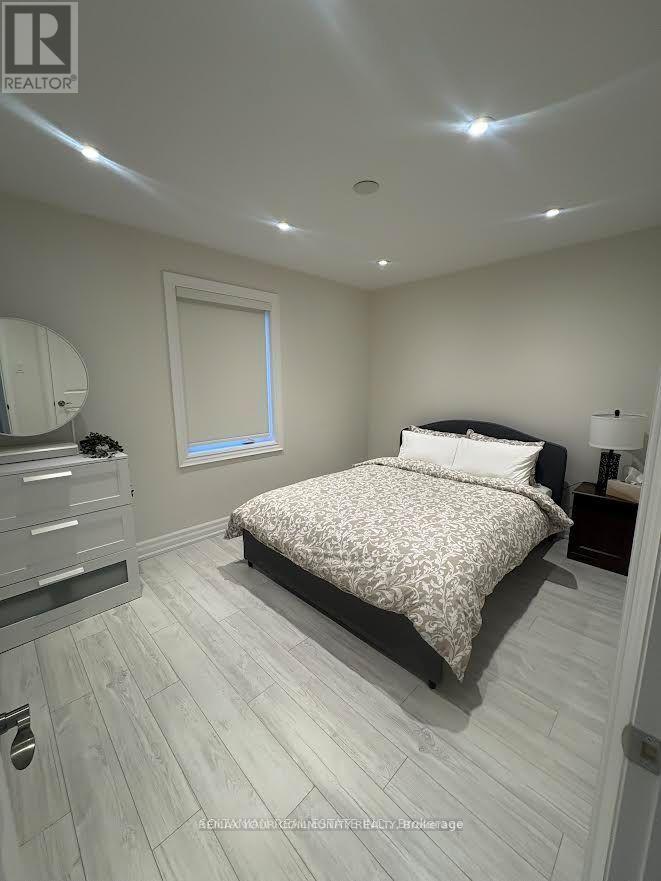 Main Floor - 71 Centre Avenue, Toronto, Ontario  M2M 2L4 - Photo 16 - C13615728