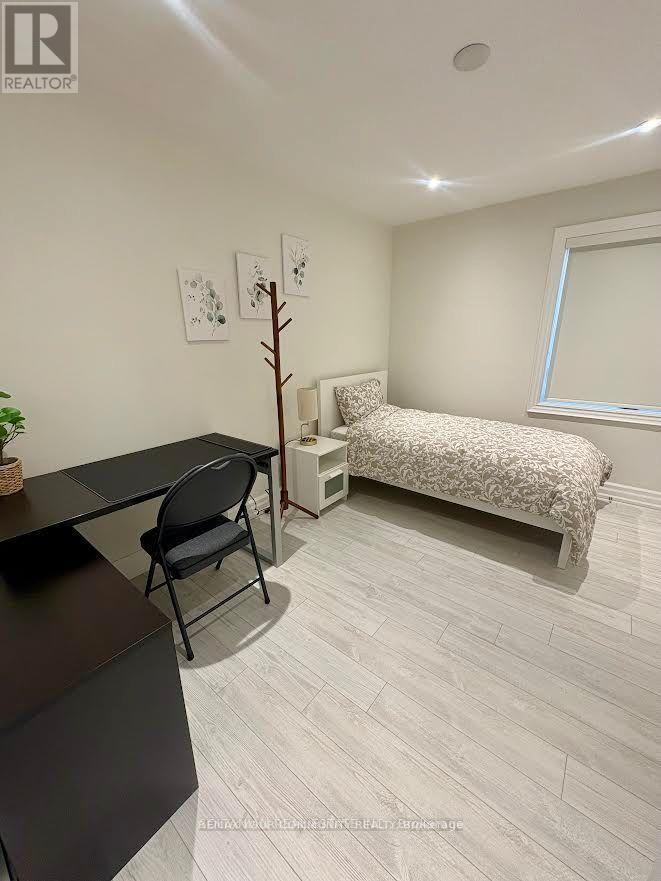 Main Floor - 71 Centre Avenue, Toronto, Ontario  M2M 2L4 - Photo 18 - C13615728