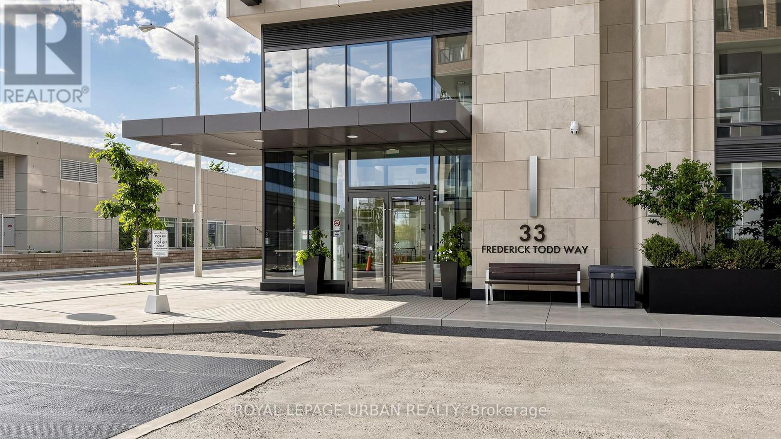 704 - 33 Frederick Todd Way, Toronto, Ontario M4G 0C9 - Photo 3 - C13615742