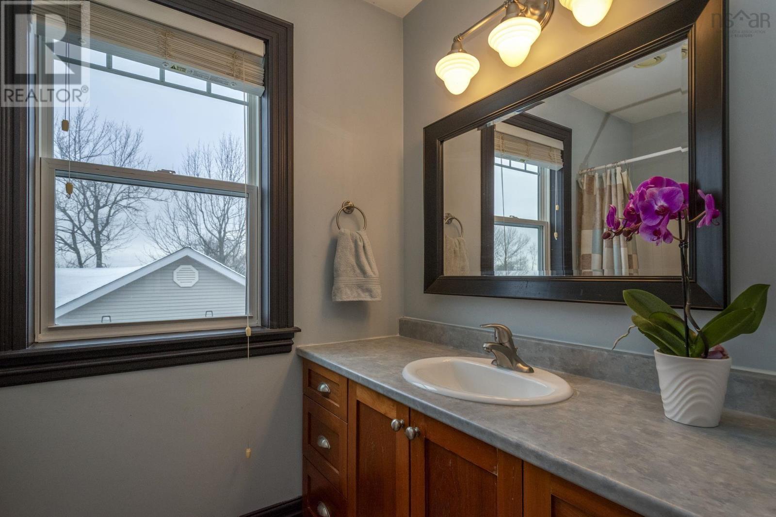 38 Dalhousie Avenue, Kentville, Nova Scotia  B4N 5E5 - Photo 32 - 202600750