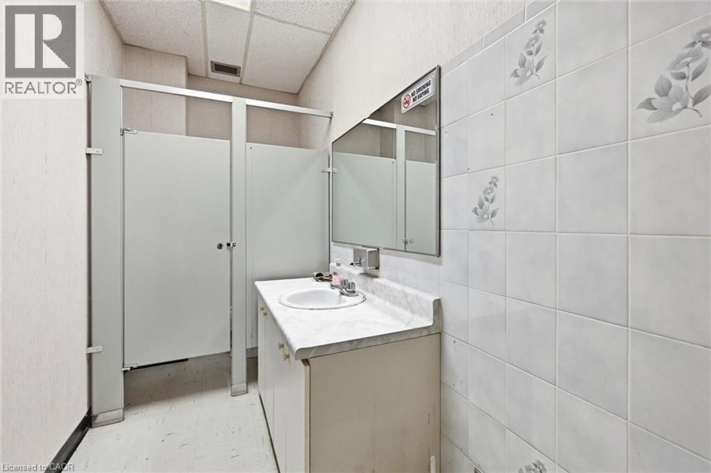 869 Barton Street E, Hamilton, Ontario  L8L 3B4 - Photo 21 - 40824002
