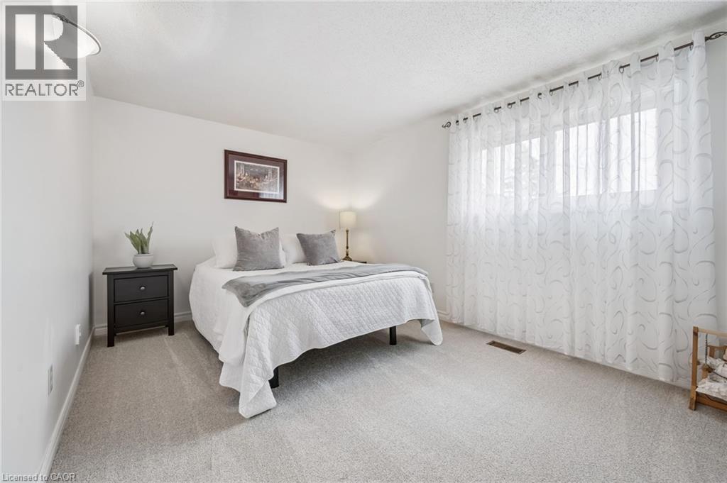 2 Newbury Drive, Kitchener, Ontario  N2N 2W7 - Photo 16 - 40851227